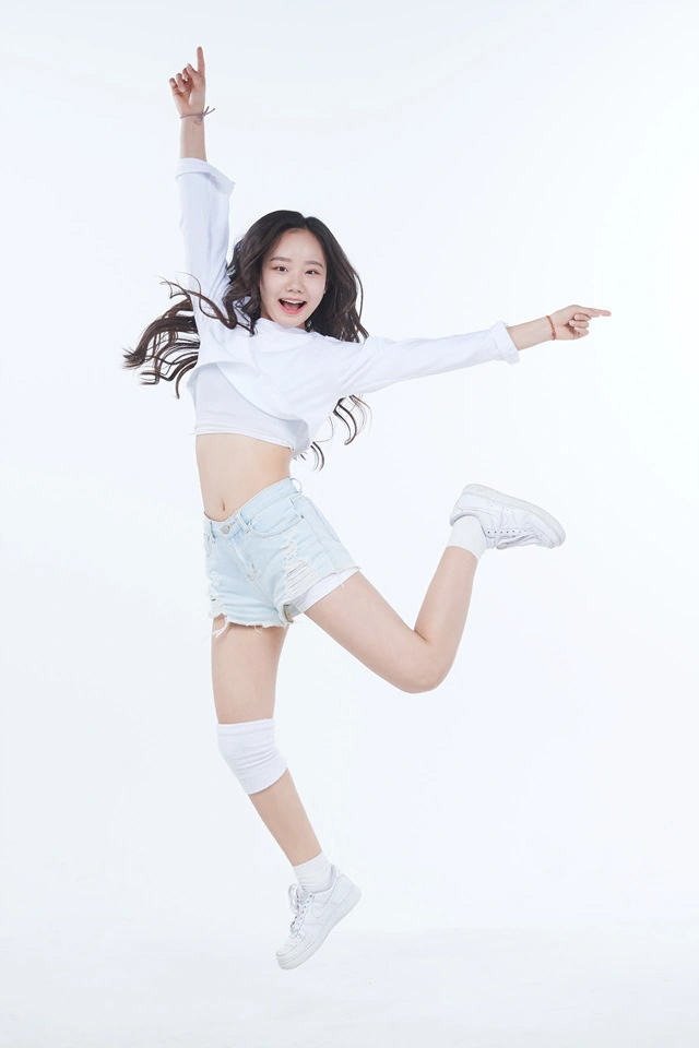 Saena photo image photos Jeong Sehyeon Dancing High