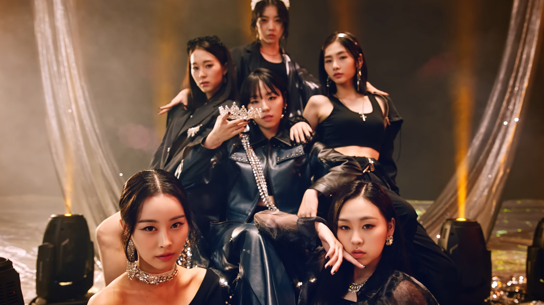 when did Queenz Eye debut answer October 24, 2022 Hannah, Narin, Wonchae, Ahyoon, Damin, Jenna K-pop girl group Big Mountain Entertainment and Media Lab SISO