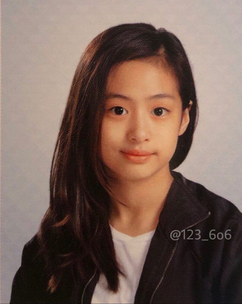 BabyMonster Jeong Ahyeon predebut photos photo pictures young elementary school 정아현