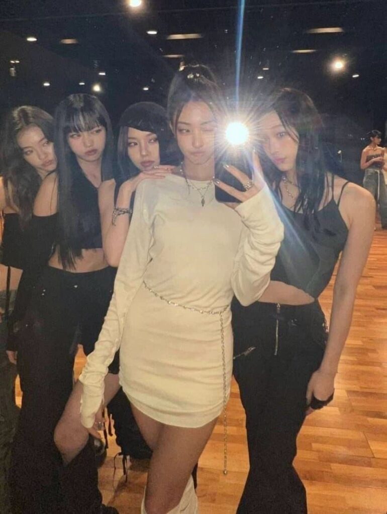 who are The Black Label debut trainees new Teddy girl group gg members TheBlackLabel seven Ella Gross Bailey Sok Annie Moon Seo-yoon